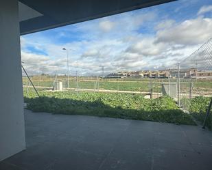 Terrassa de Casa adosada en venda en Arroyo de la Encomienda amb Calefacció, Terrassa i Piscina comunitària