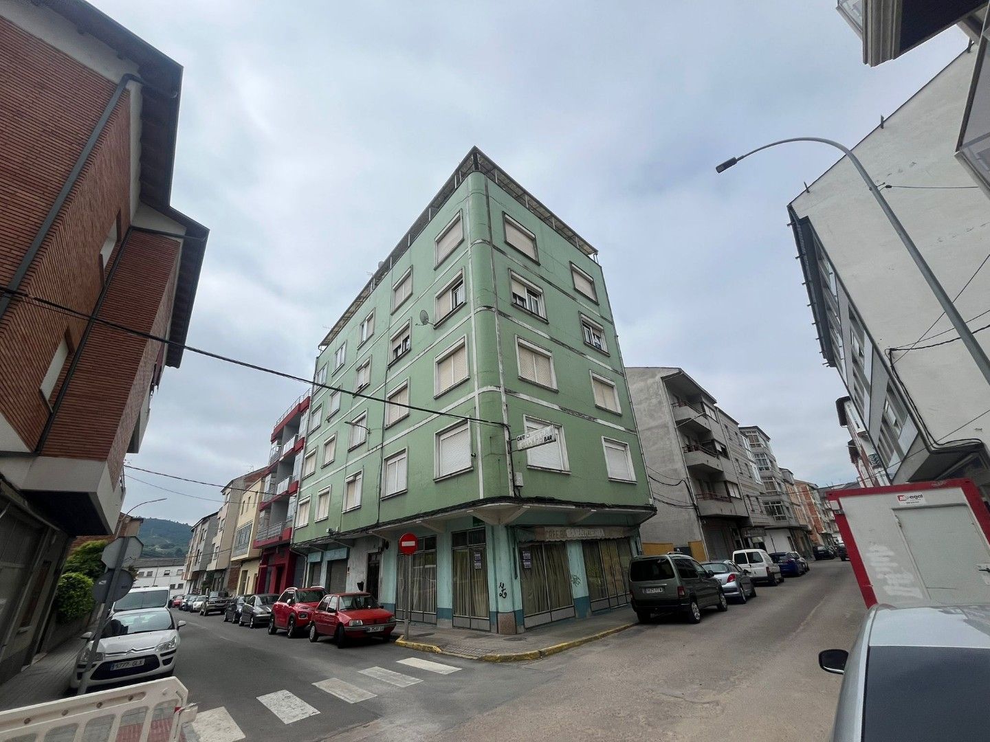 Vista exterior de Pis en venda en A Rúa 
