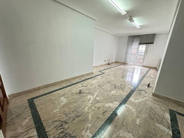 Oficina en Alquiler en Calle Real en Centro