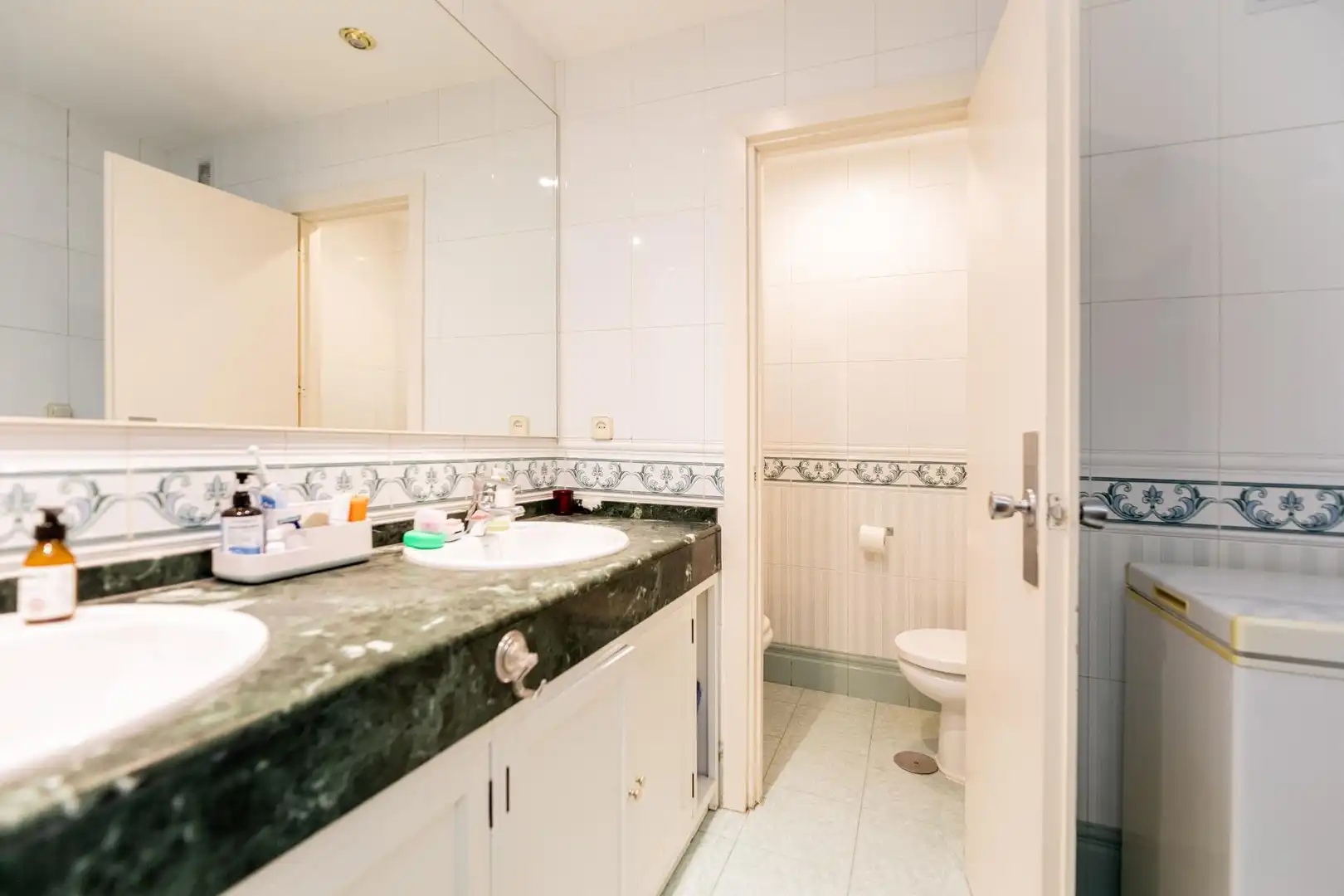 Badezimmer von Wohnungen zur Miete in Madrid mit Klimaanlage, Privatgarten und Terrasse