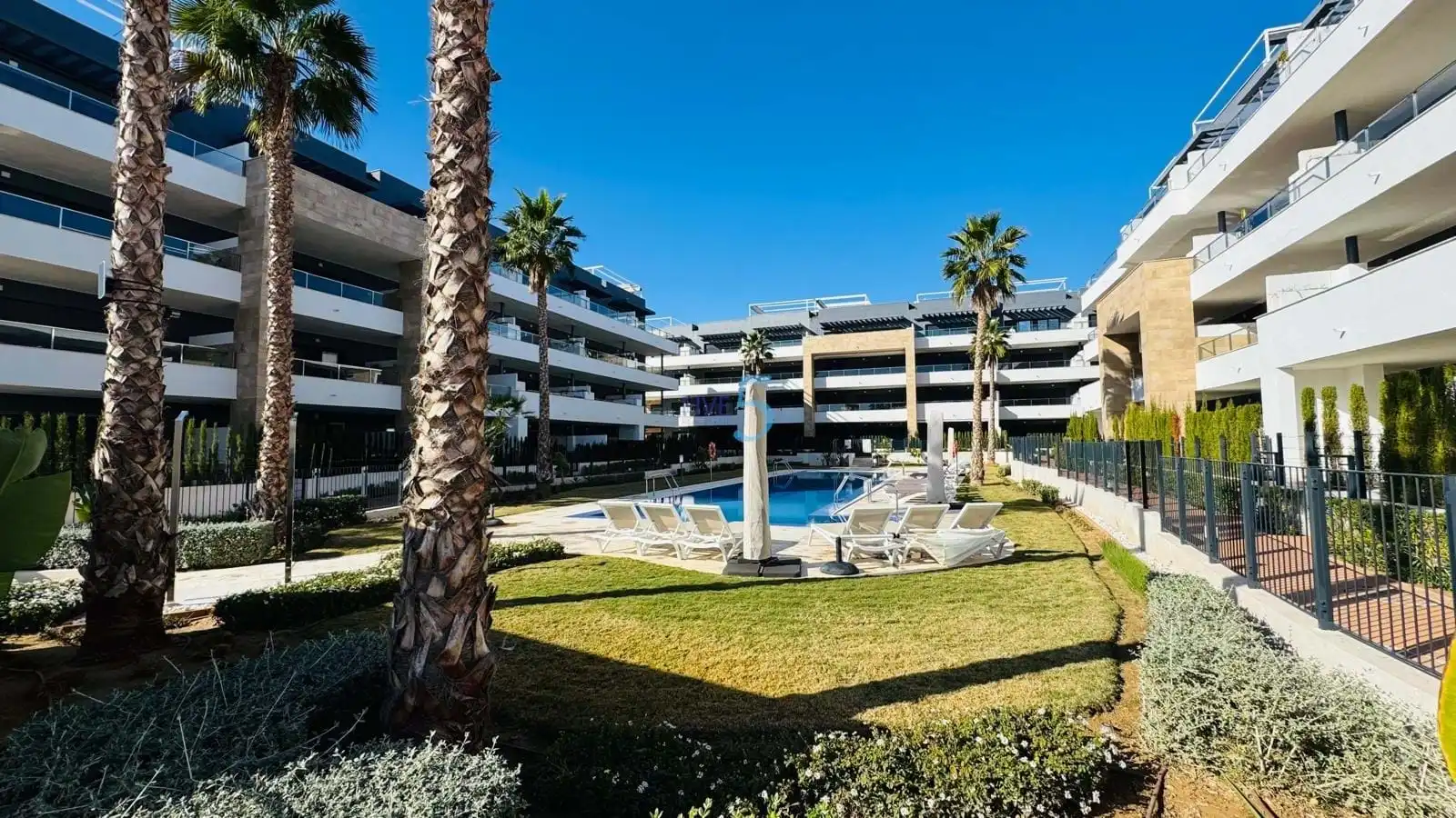 Attique avec terrasse à vendre à Orihuela Costa