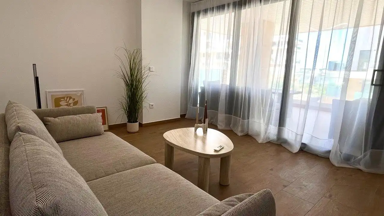 Sala de estar de Apartamento de alquiler en Villajoyosa / La Vila Joiosa con Aire acondicionado, Terraza y Amueblado