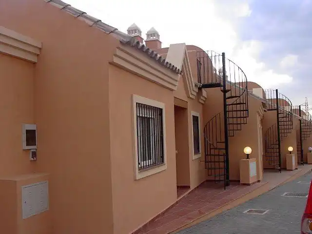 Maison mitoyenne avec piscine à vendre à Calle Brisamar 7, imagen 2