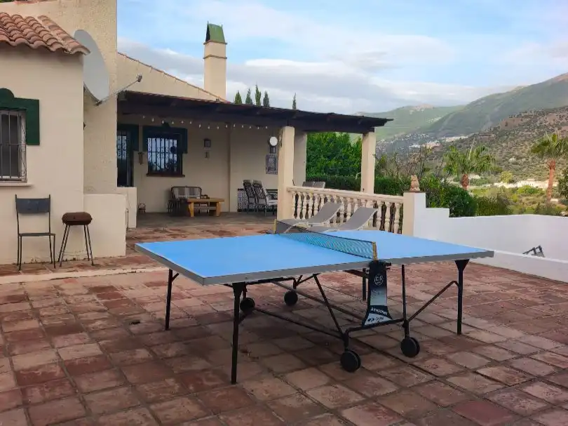 Houses for rent in Viñuela, Málaga
