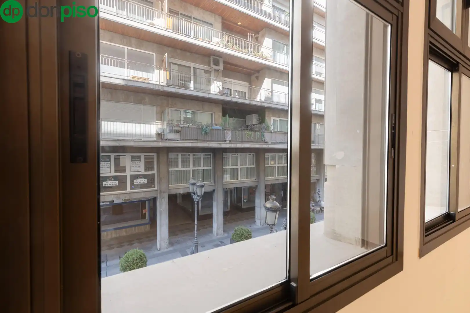 Local comercial en venda a Calle Ángel Ganivet, imagen 60