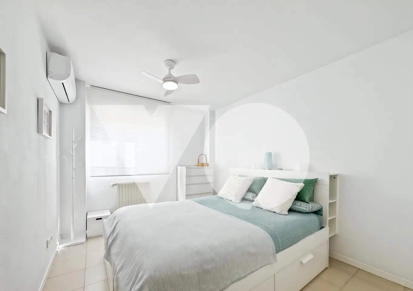 Bedroom of Flat for sale in Madrid  with Air Conditioner