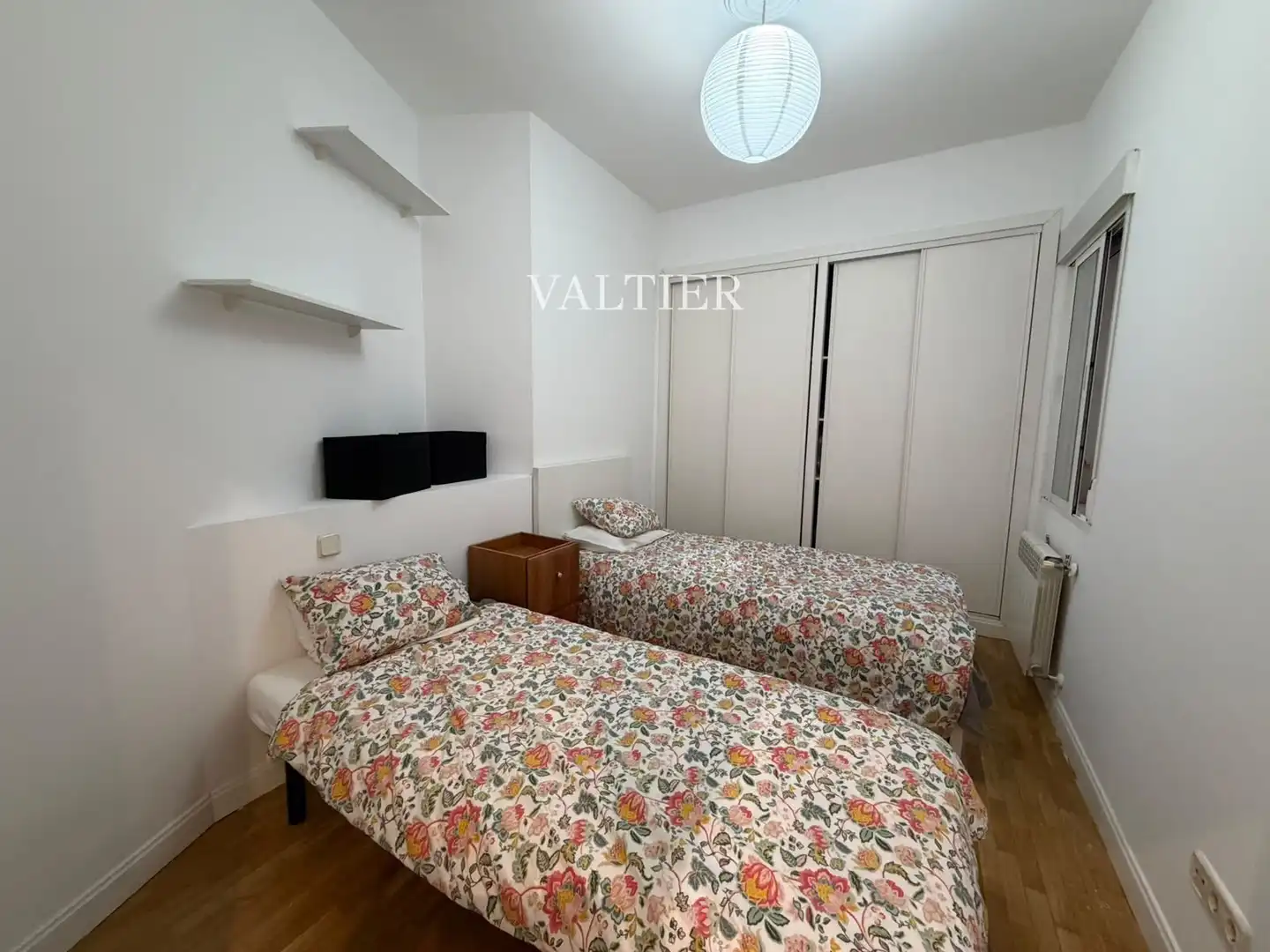 Flat for rent in ALFONSO XII, Jerónimos