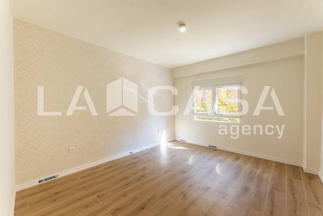 Piso en Venta en Calle SENECA en L'Amistat