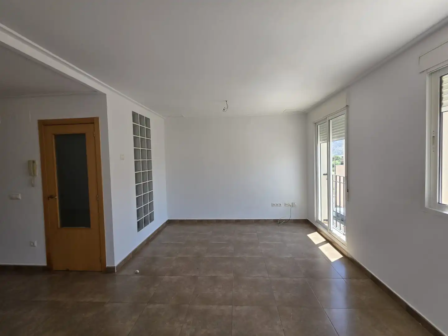 Sala d'estar de Casa adosada en venda en Llanera de Ranes amb Traster