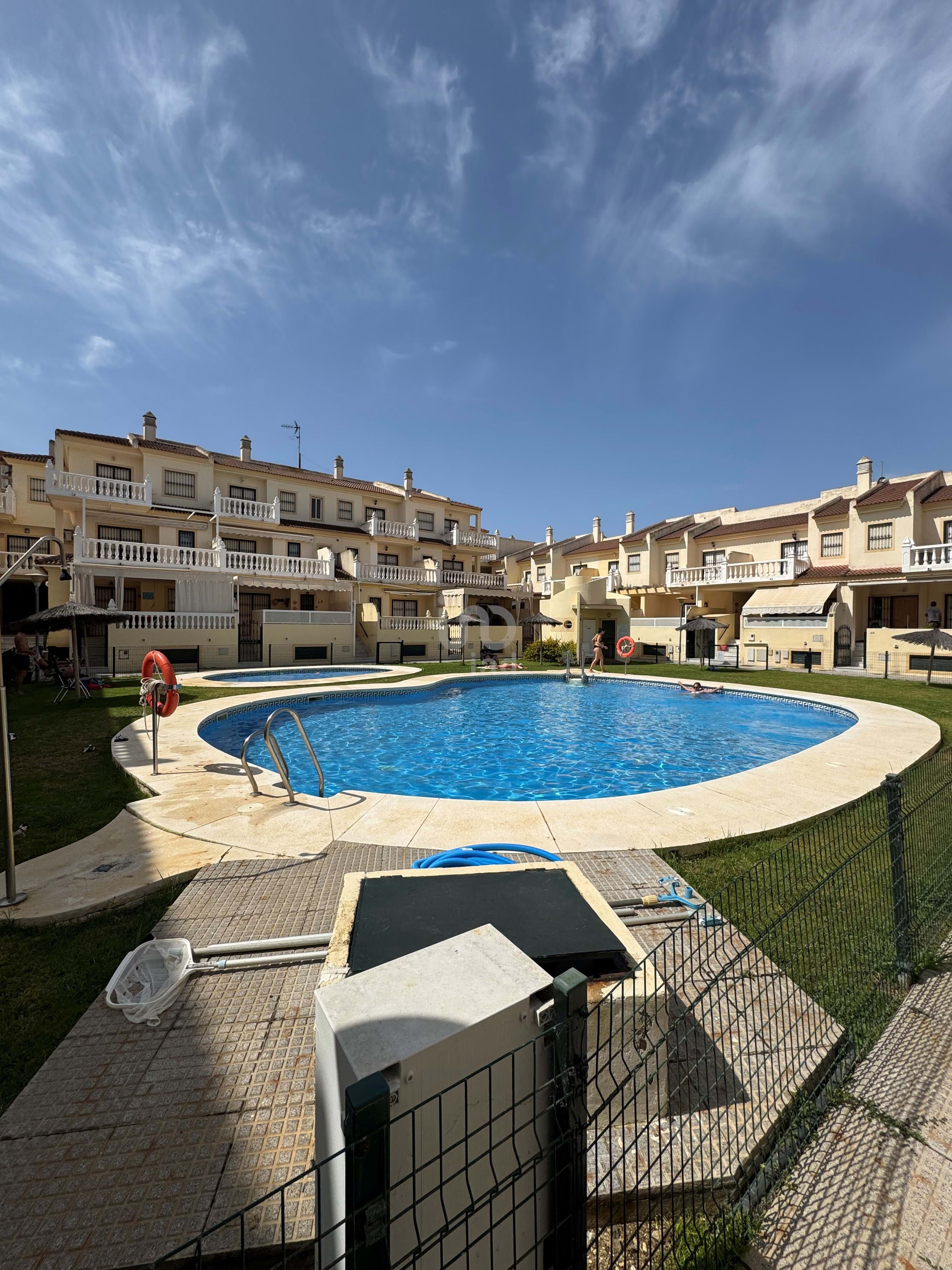 Vista exterior de Pis en venda en La Antilla amb Terrassa i Piscina