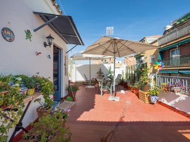 Piso con balcón en venta en CONCHA ESPINA 9