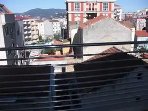Terrassa de Àtic de lloguer en Vigo  amb Calefacció, Jardí privat i Moblat