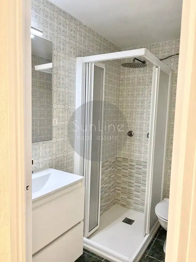Baño de Piso de alquiler en Valencia con Aire acondicionado, Terraza y Se aceptan mascotas