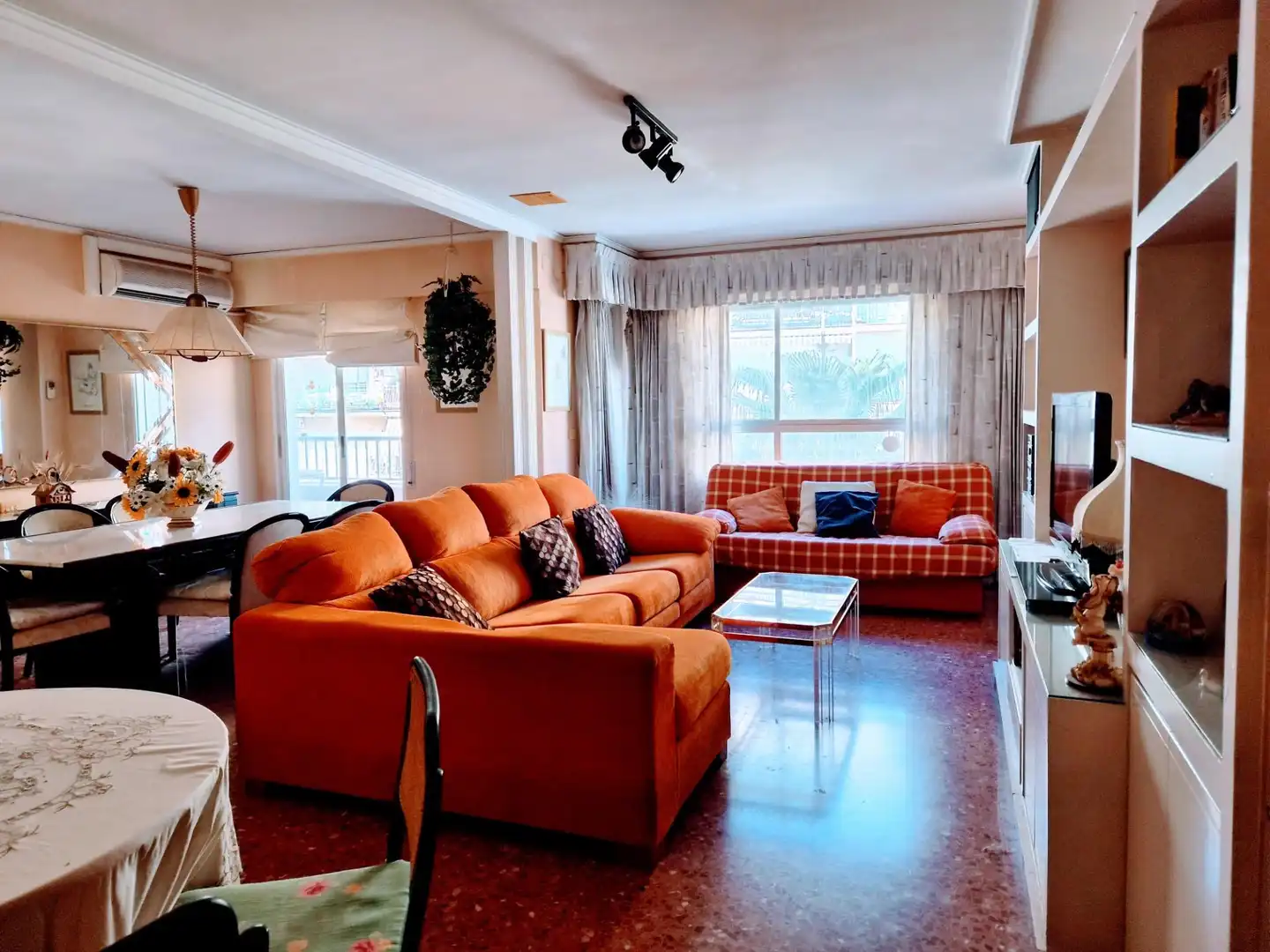 Appartement avec terrasse à vendre à PERU