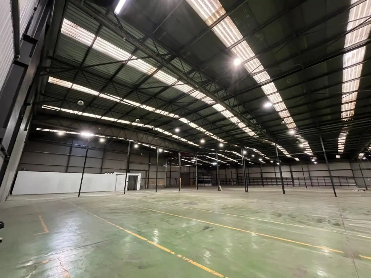 Nave industrial en venta en Barberà del Vallès con Calefacción y Alarma