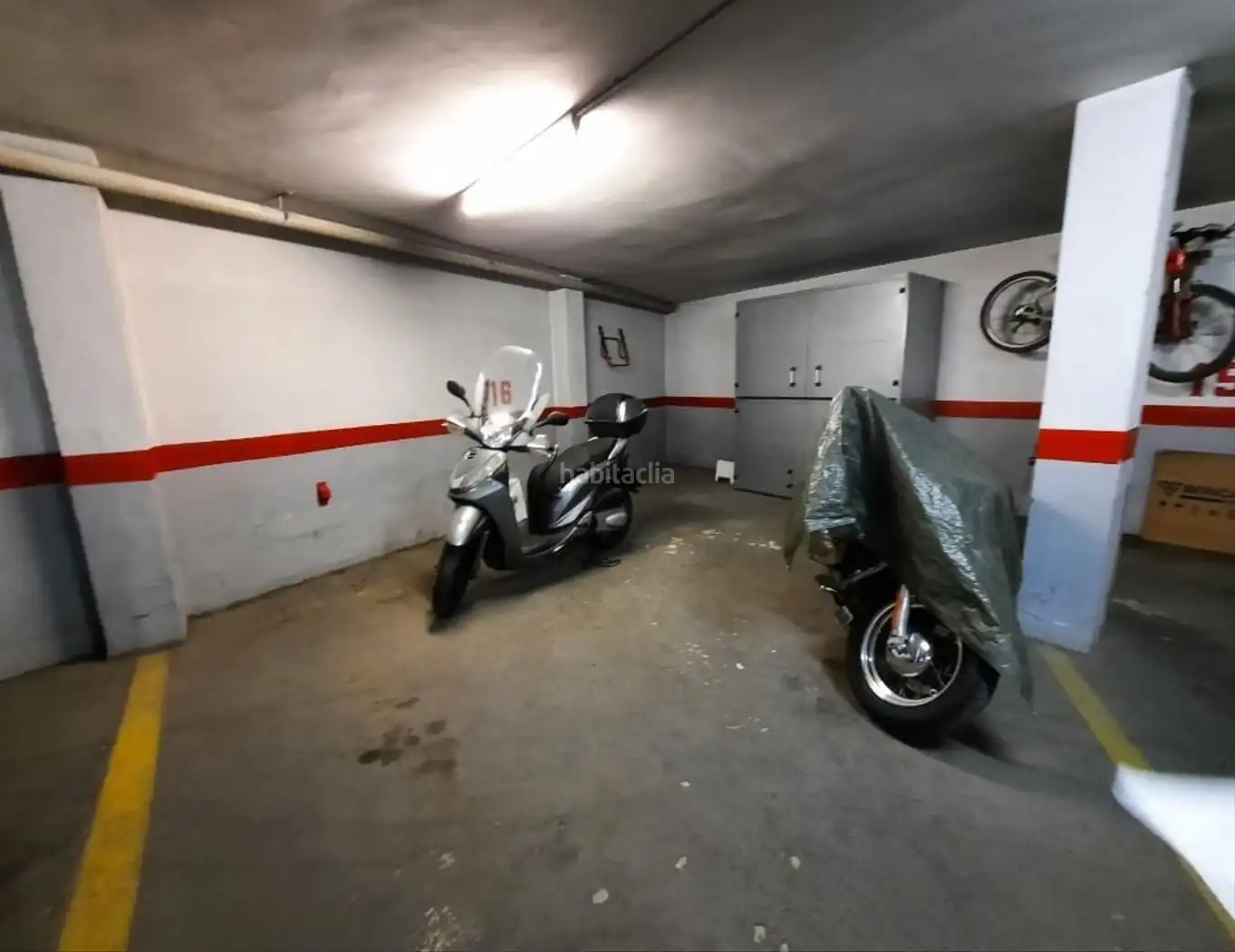 Einzelparkplatz zur Miete in Centre