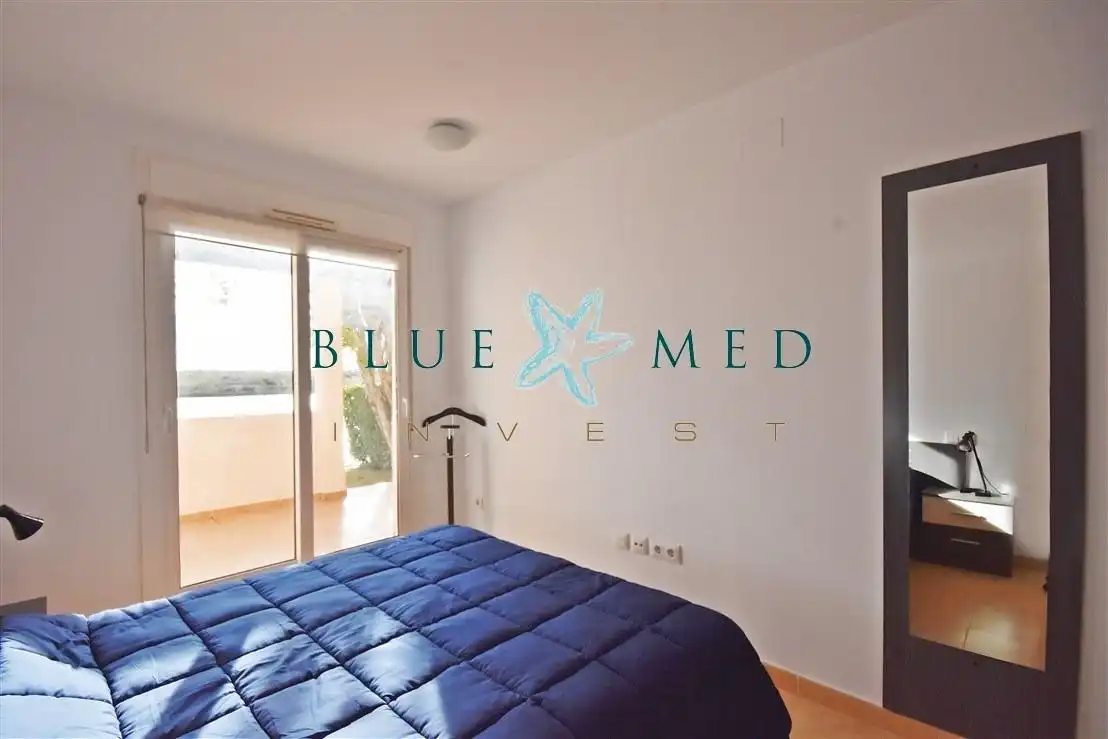 Habitación de Apartamento en venta en Alhama de Murcia con Aire acondicionado, Calefacción y Jardín privado