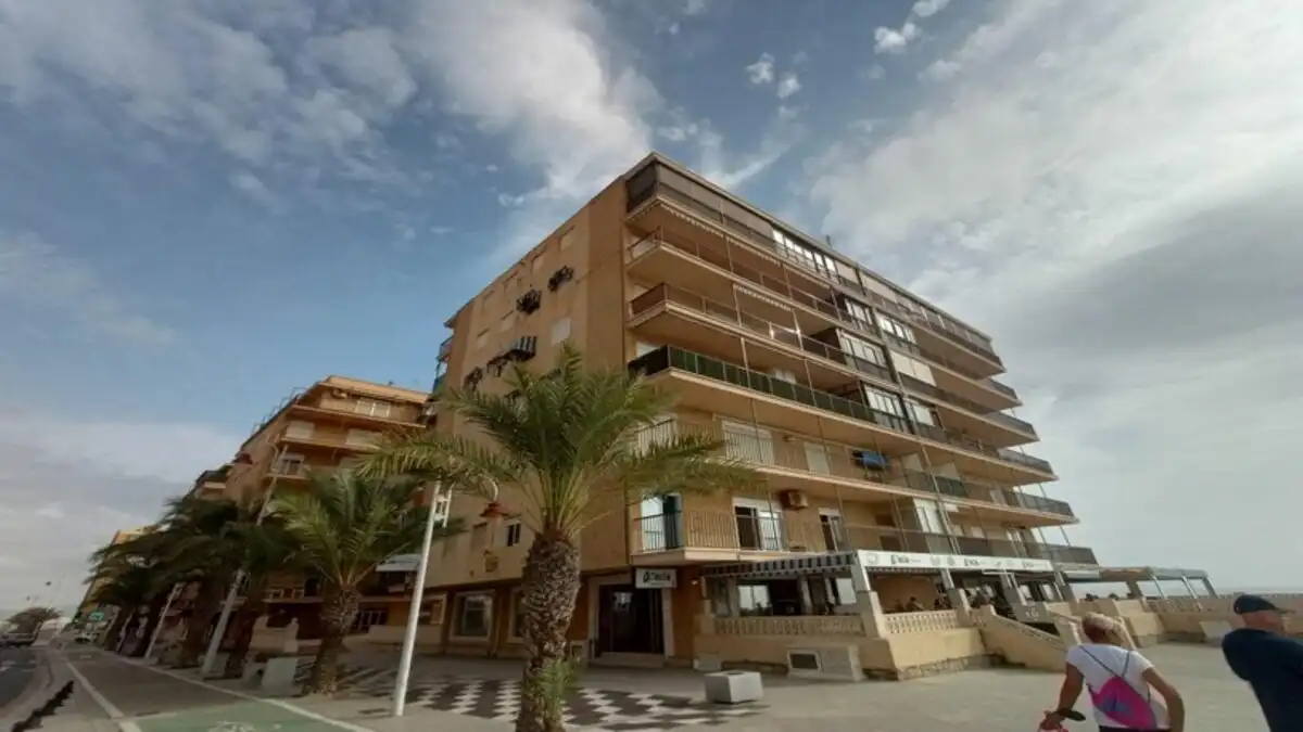 Vista exterior de Pis en venda en Elche / Elx