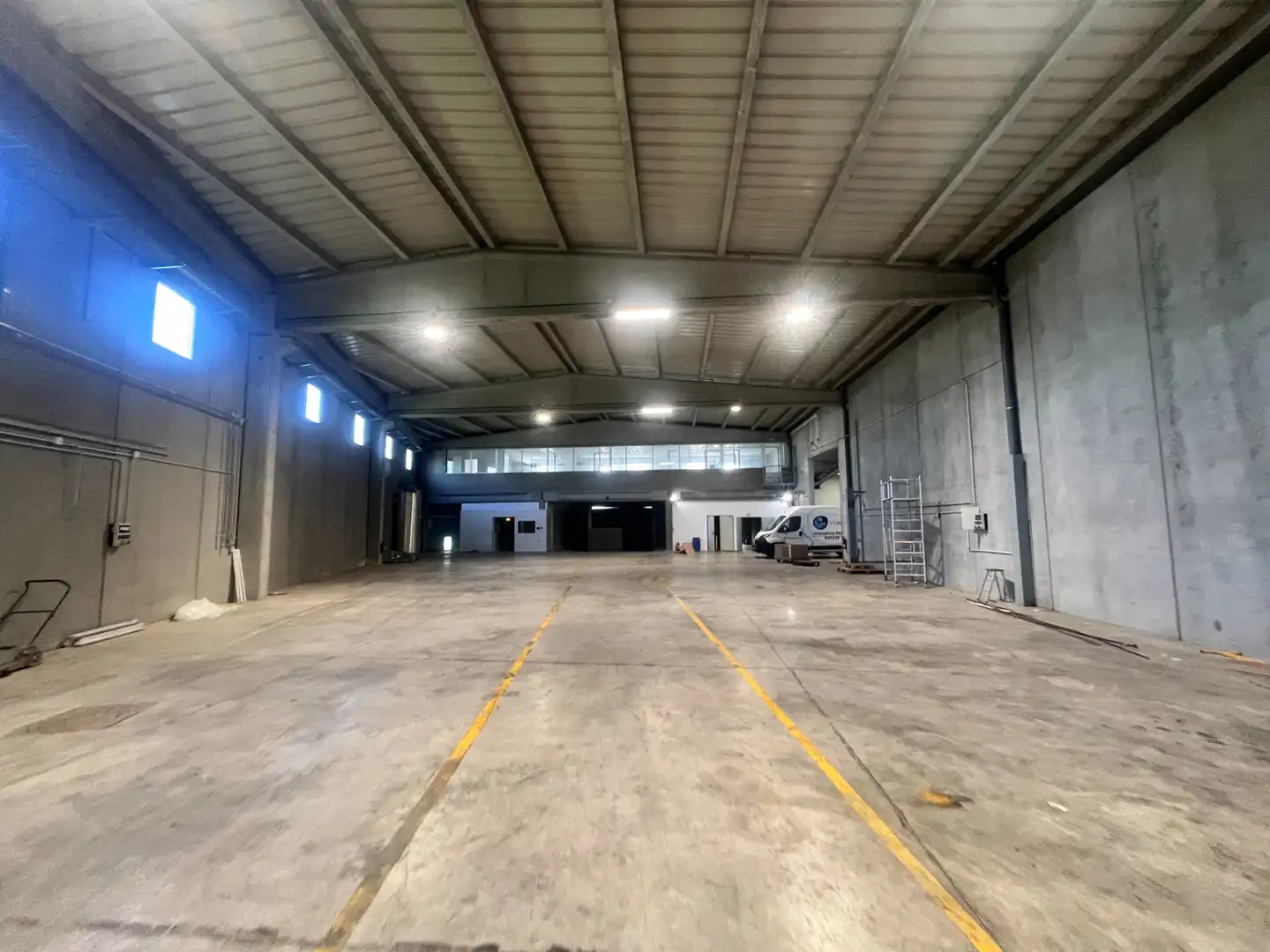 Nau industrial de lloguer en Santa Perpètua de Mogoda amb Calefacció i Alarma