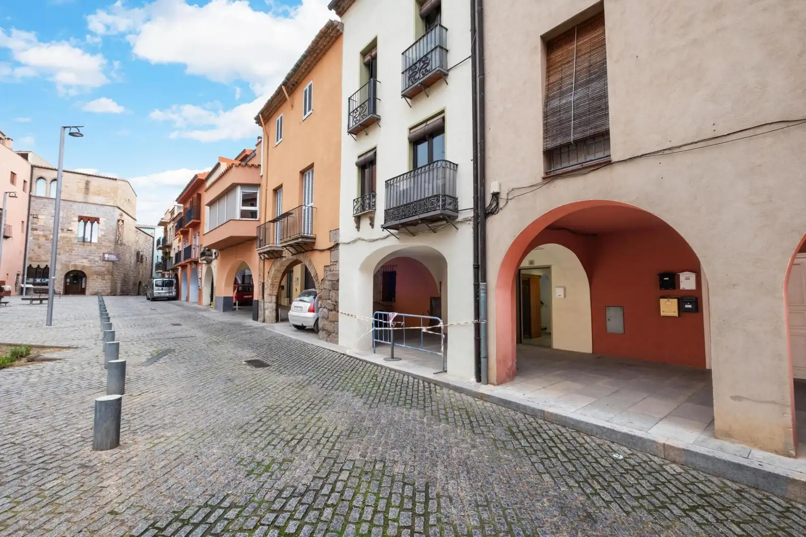 Exterior view of Houses for sale in Castelló d'Empúries
