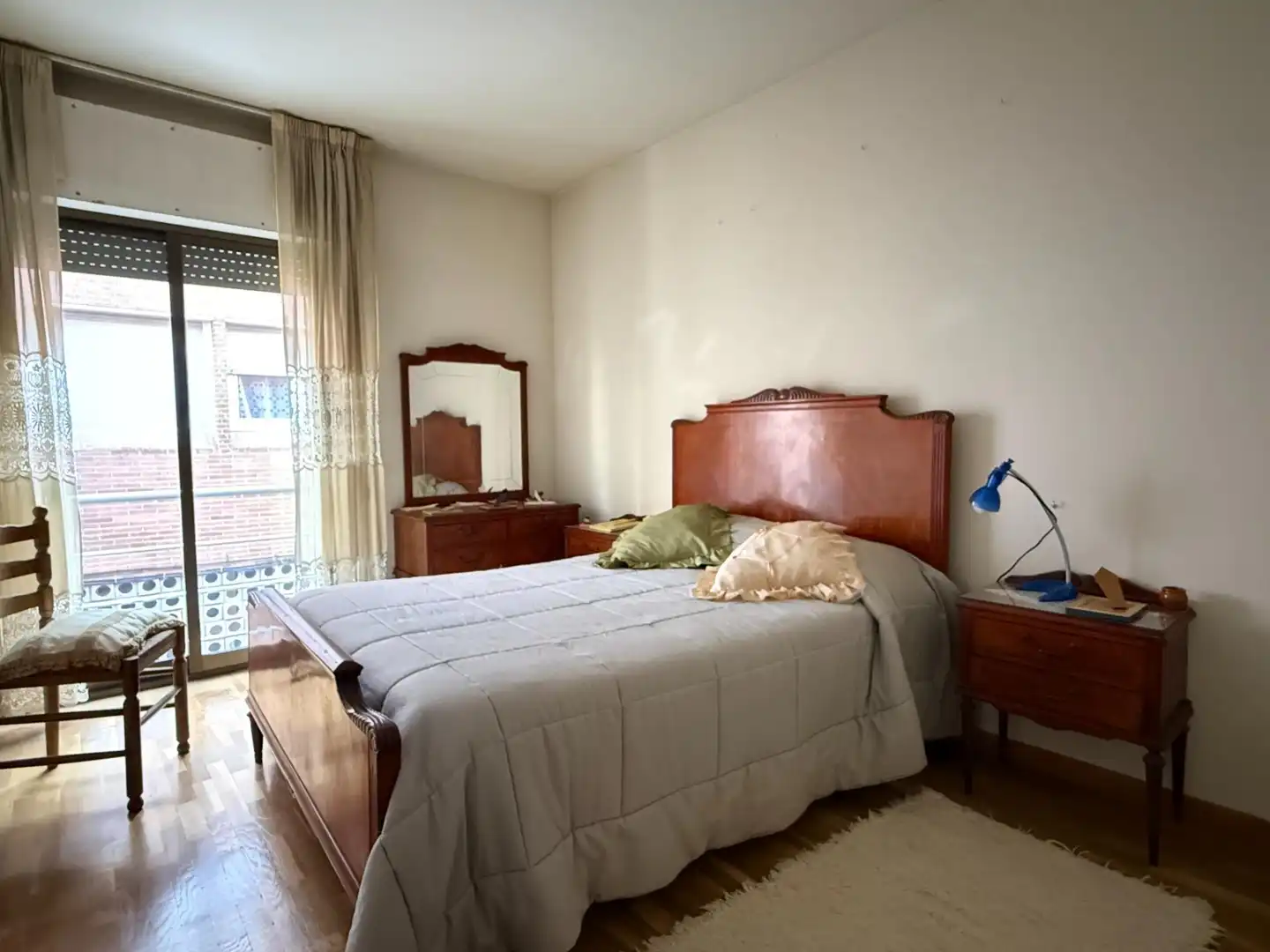 Habitación de Casa adosada en venta en Guadalajara con Calefacción, Terraza y Amueblado