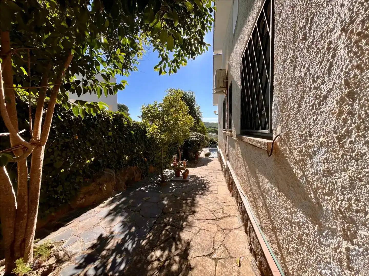 Vista exterior de Casa o chalet en venta en Begues con Aire acondicionado, Piscina y Balcón