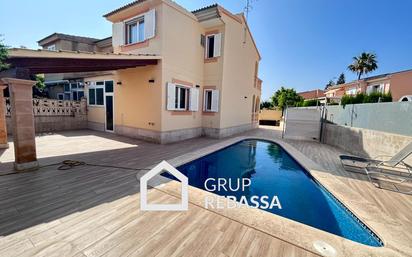 Vista exterior de Casa adosada en venda en Marratxí amb Aire condicionat, Jardí privat i Terrassa