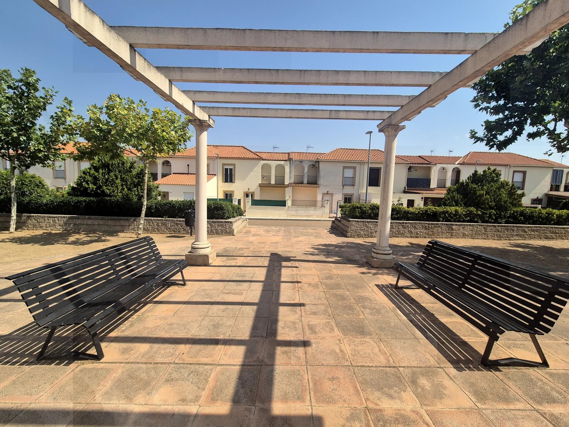 Terrassa de Casa adosada en venda en Lobón amb Calefacció i Terrassa