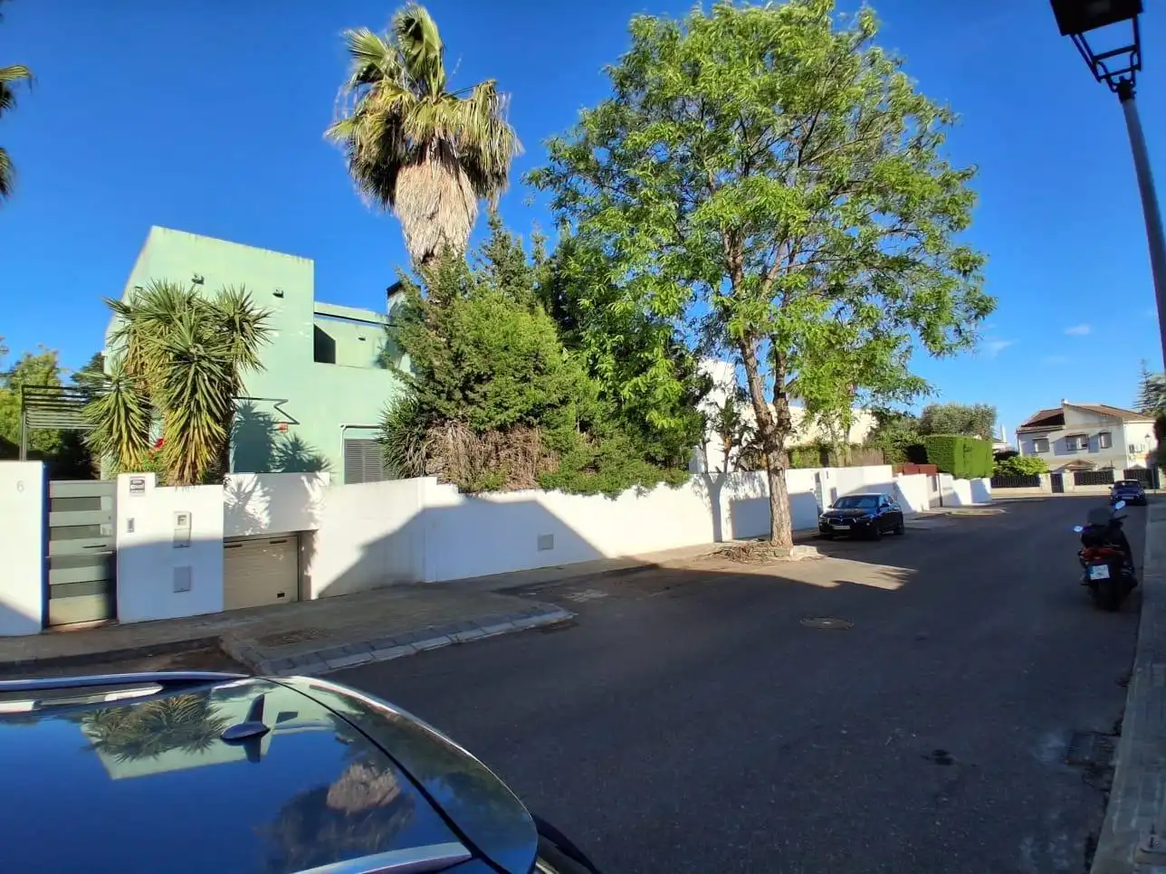 Vista exterior de Casa o chalet en venta en Espartinas con Jardín privado, Balcón y Piscina comunitaria