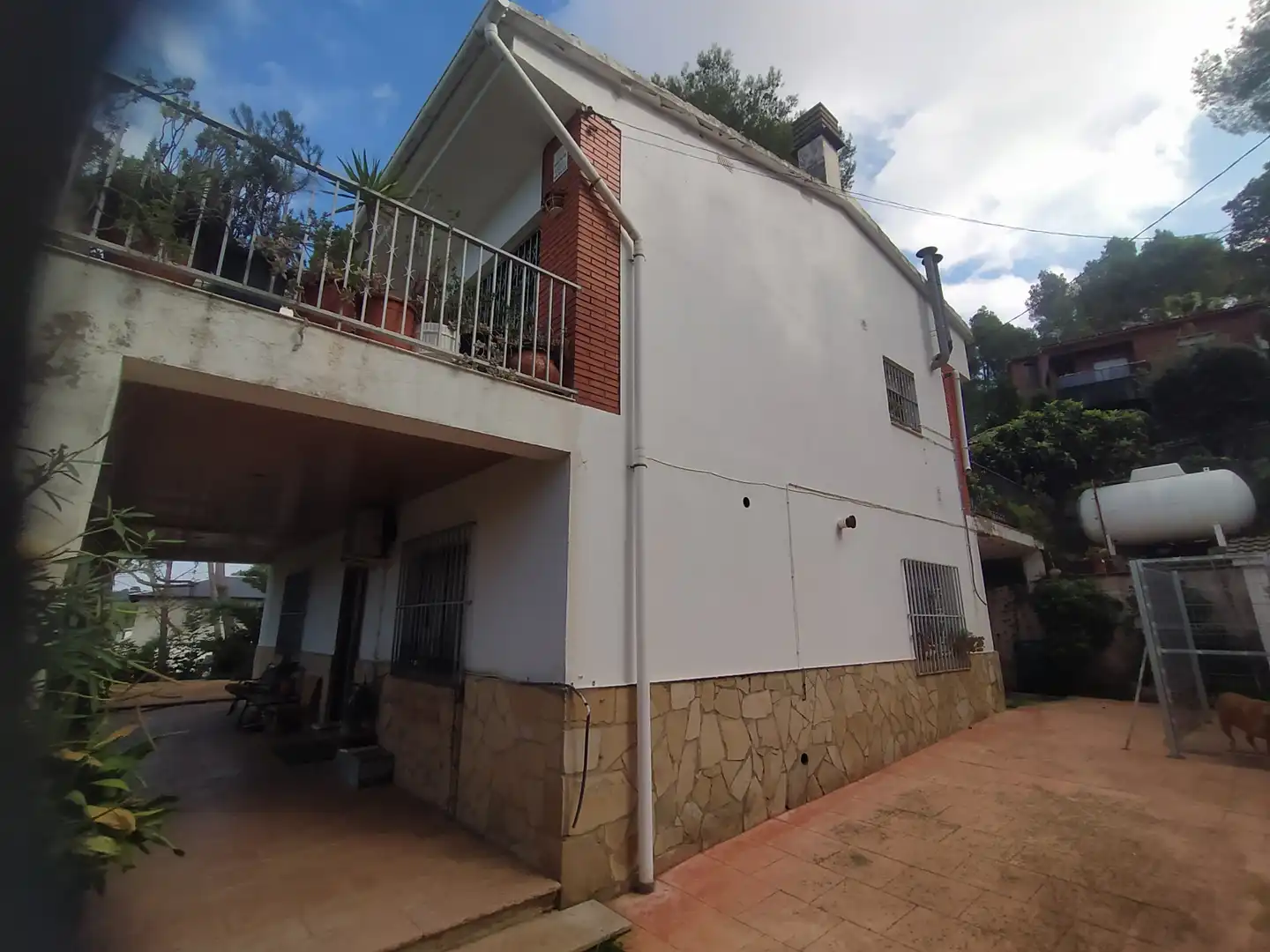 Vista exterior de Casa o xalet en venda en Corbera de Llobregat, Barcelona