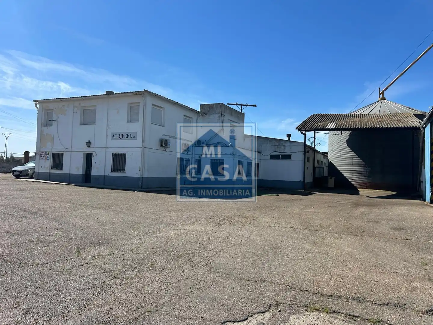Vista exterior de Nave industrial en venta en Mérida