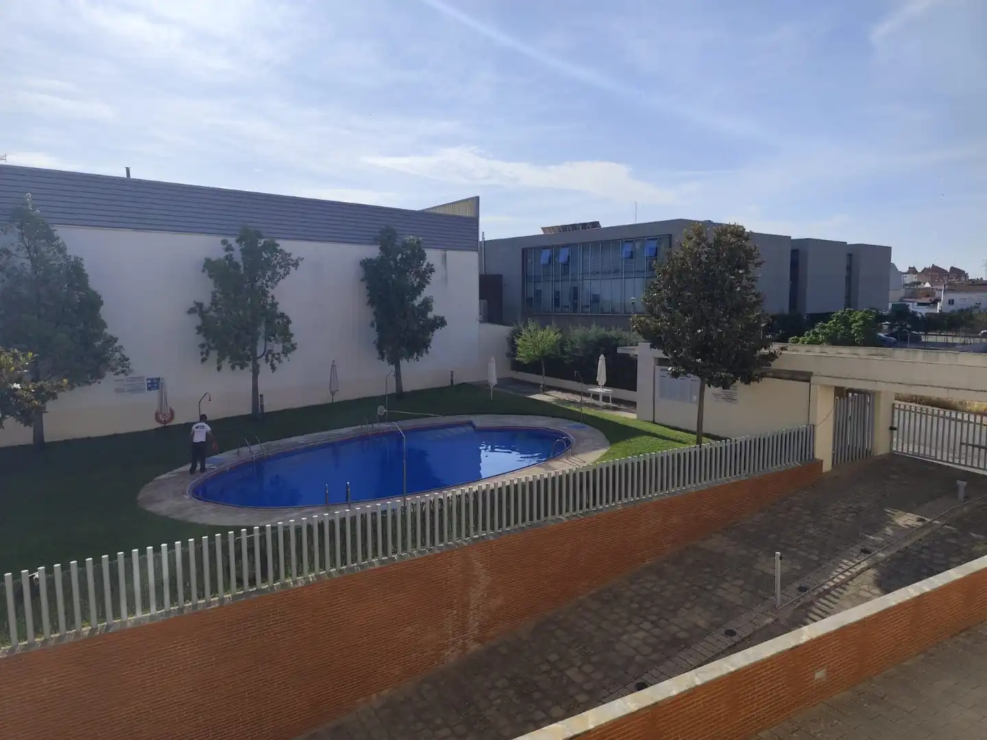Piscina de Ático en venta en Zafra con Aire acondicionado, Calefacción y Jardín privado