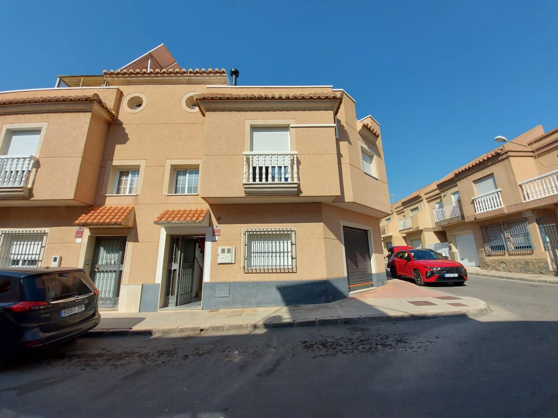 Vista exterior de Casa o xalet en venda en El Ejido amb Aire condicionat i Terrassa