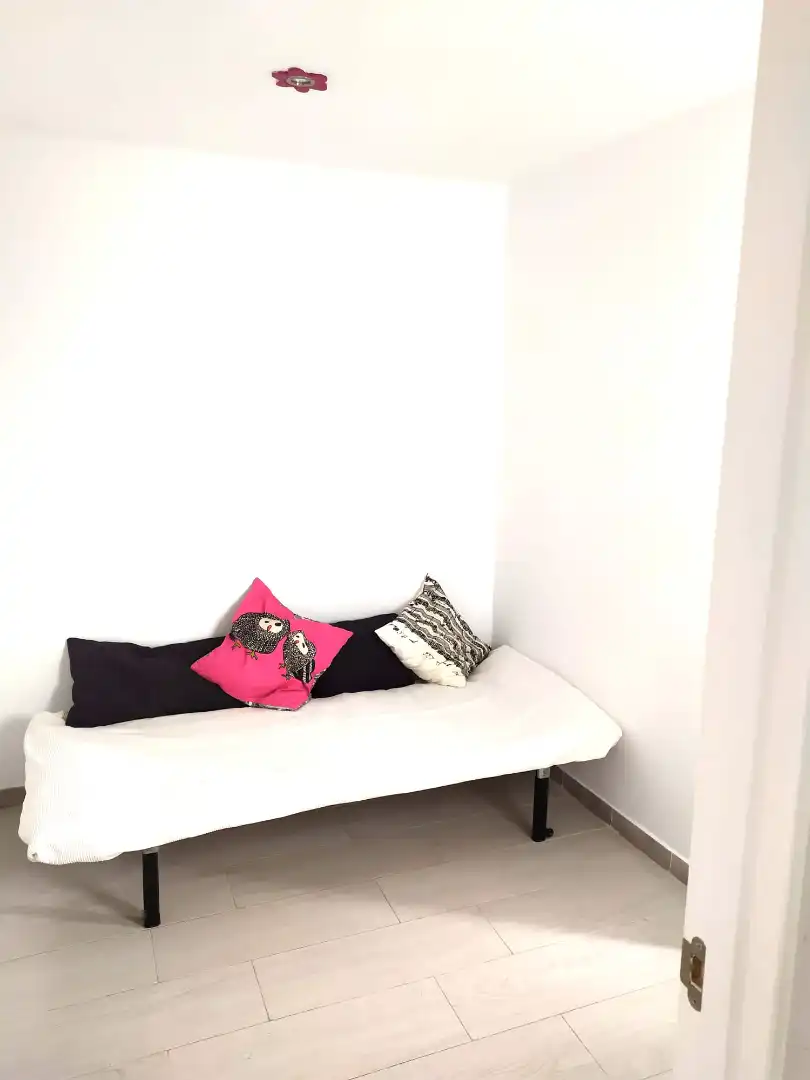 Bedroom of Flat for sale in Madrid  with Terrace, Oven and Washing machine