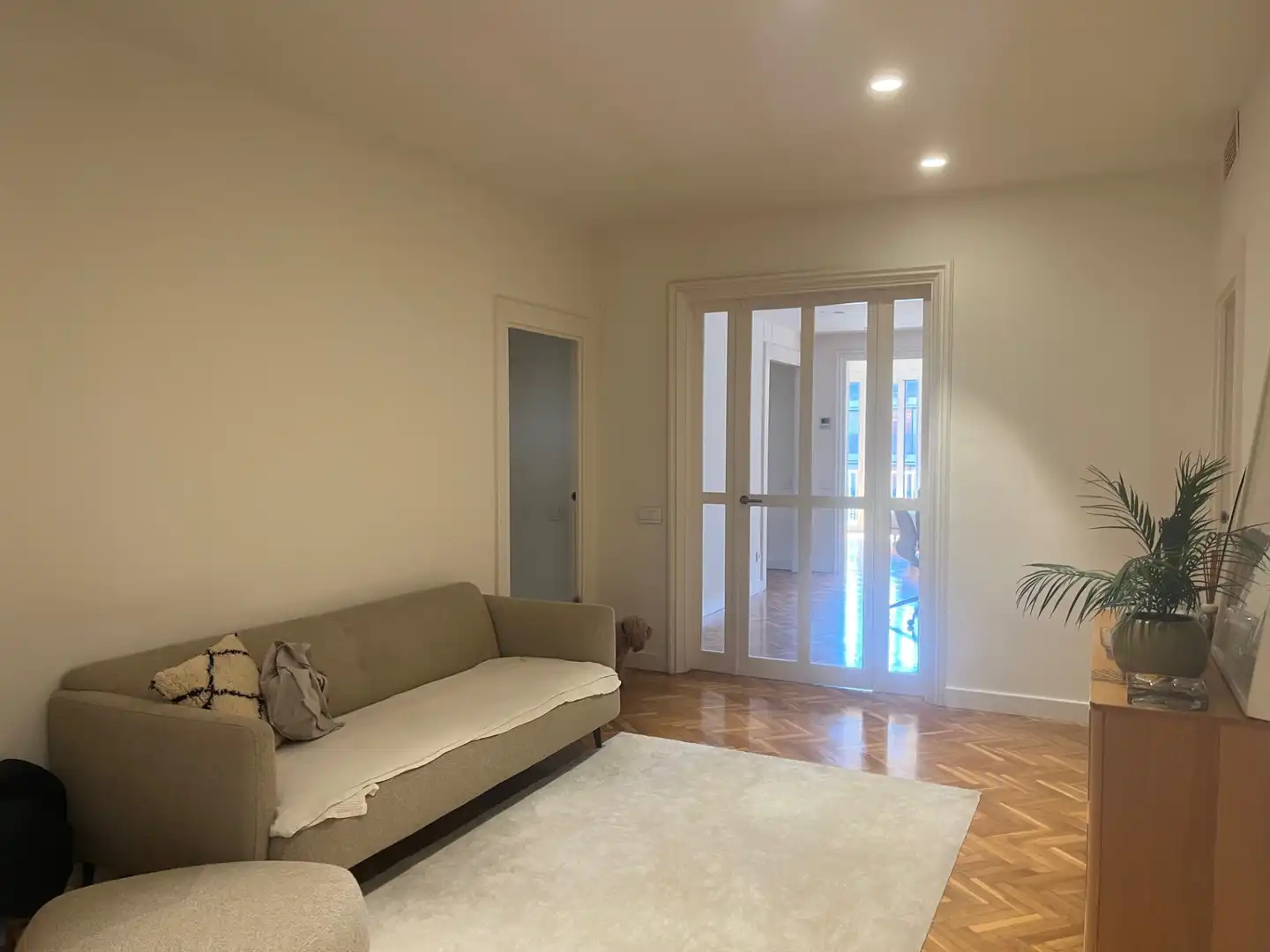 Sala d'estar de Pis de lloguer en Barcelona amb Aire condicionat, Calefacció i Parquet