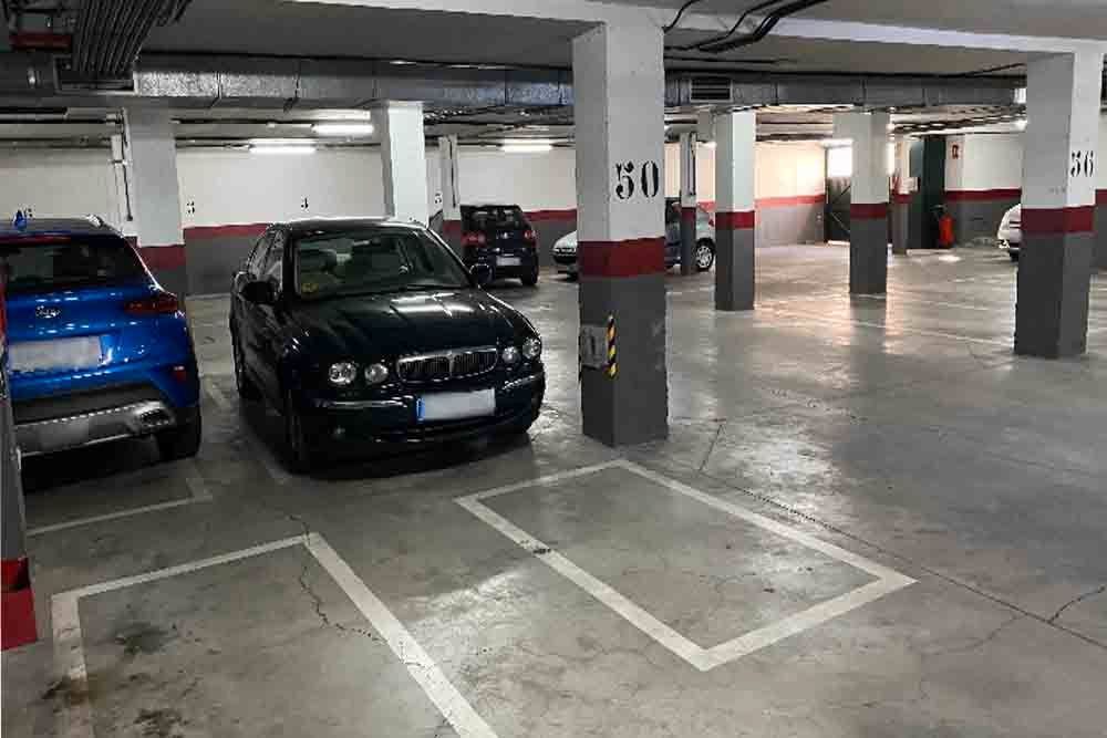Parking of Garage for sale in Pinto