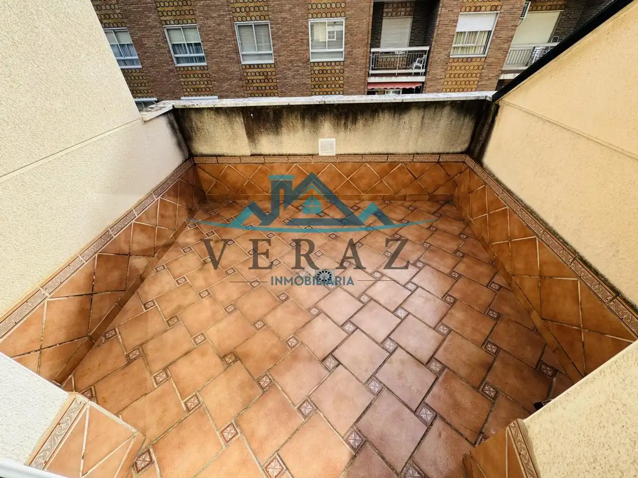 Vista exterior de Pis en venda en Talavera de la Reina amb Parquet i Terrassa