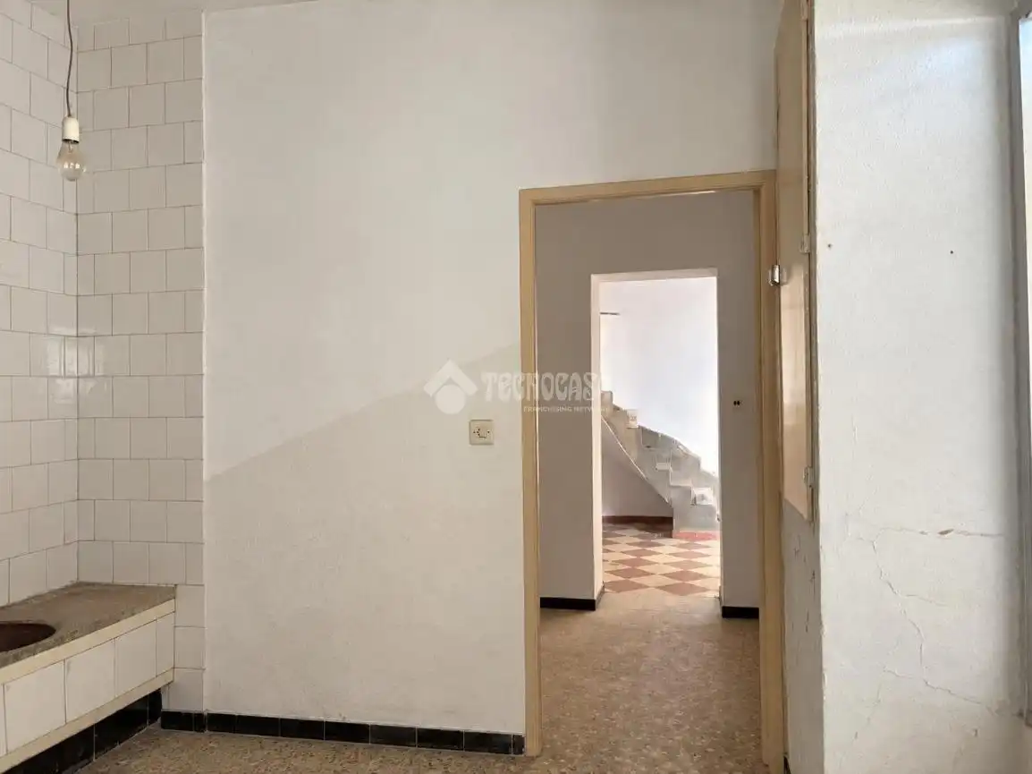Casa aparellada amb terrassa en venda a Pilas, imagen 12