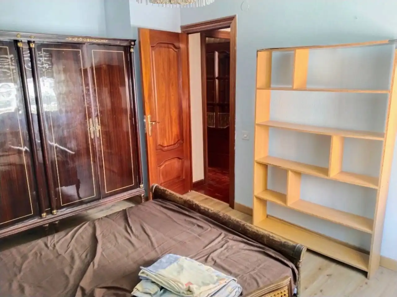 Bedroom of Flat for rent in Burgos  with Heating, Parquet flooring and Furnished