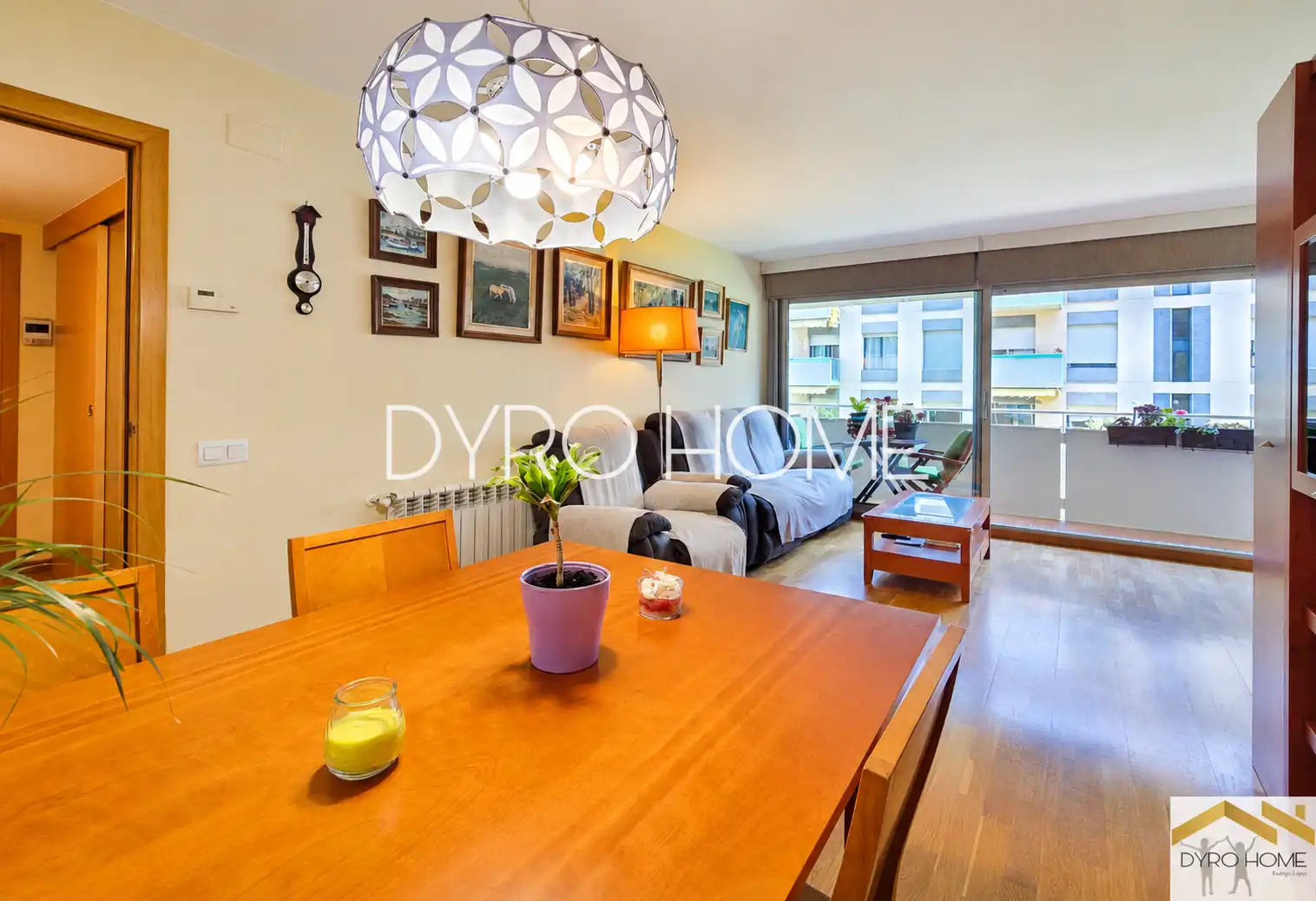 Wohnzimmer von Wohnung zum Verkauf in Barcelona mit Heizung und Terrasse