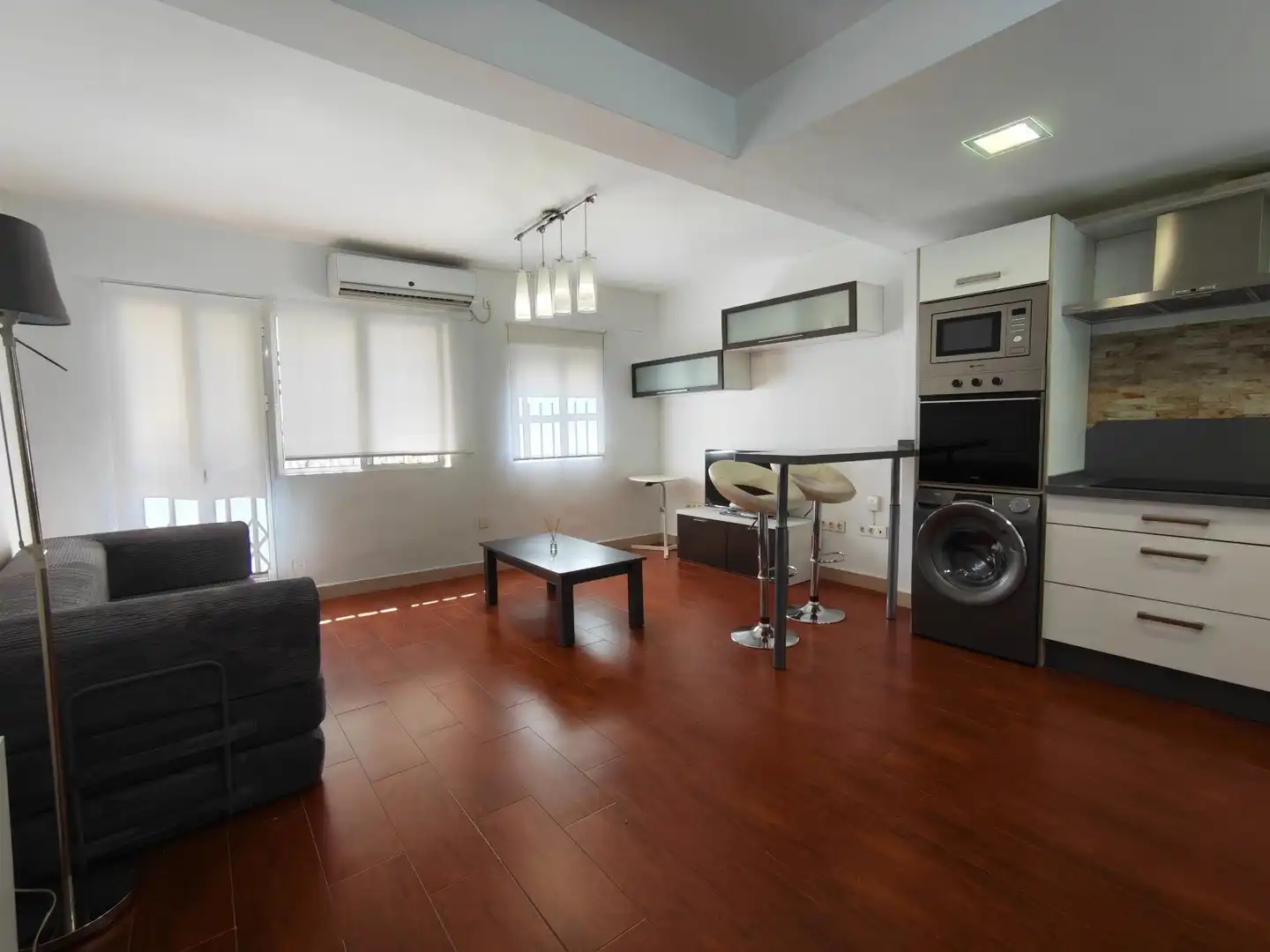 Sala de estar de Apartamento de alquiler en Sevilla con Aire acondicionado, Calefacción y Amueblado