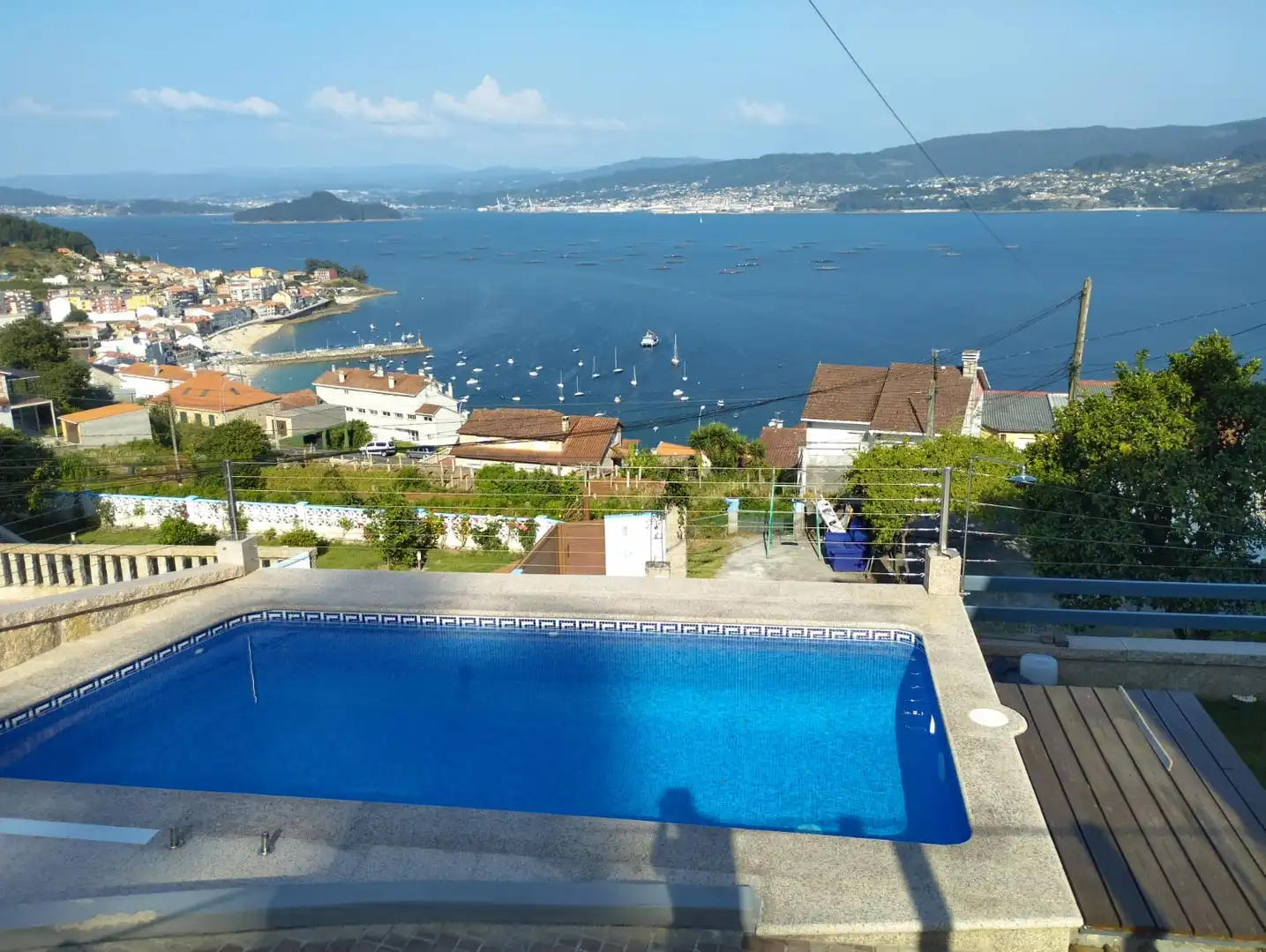 Swimming pool of Houses for rent in Sanxenxo  with Air Conditioner, Private garden and Terrace