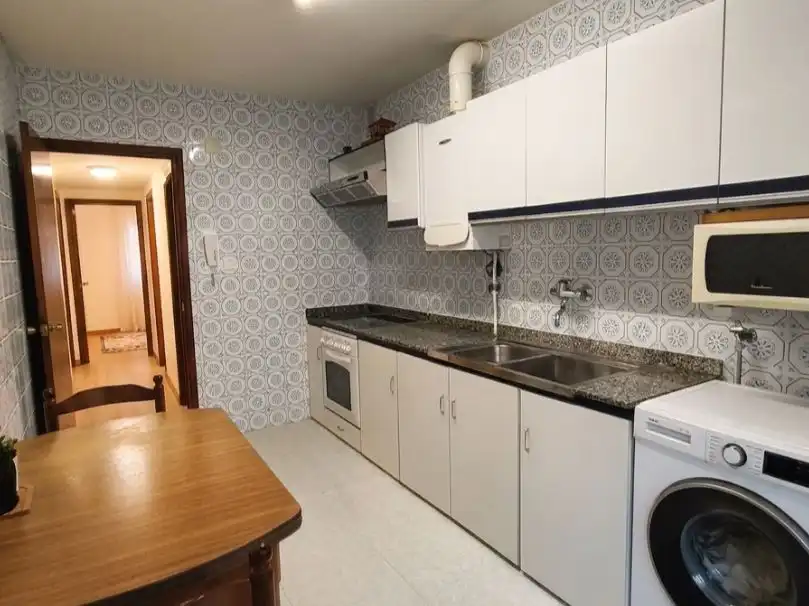 Cuina de Pis en venda en Gijón  amb Calefacció i Terrassa