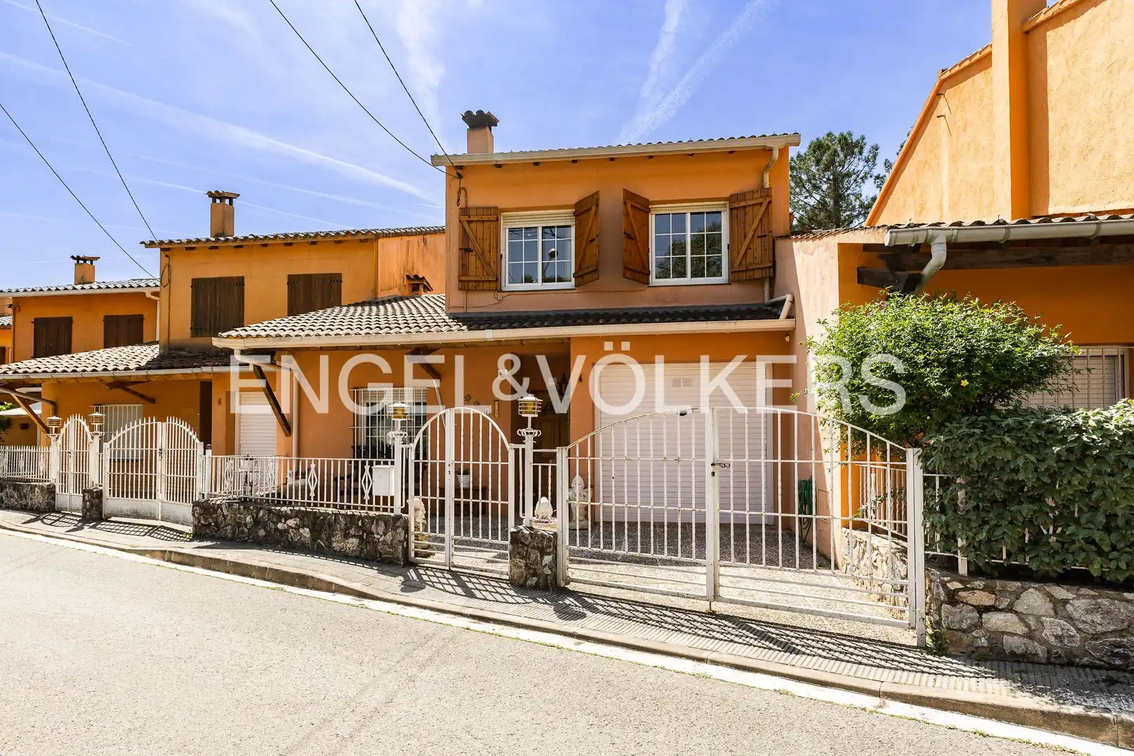 Exterior view of Houses for sale in Gualba  with Air Conditioner, Heating and Private garden