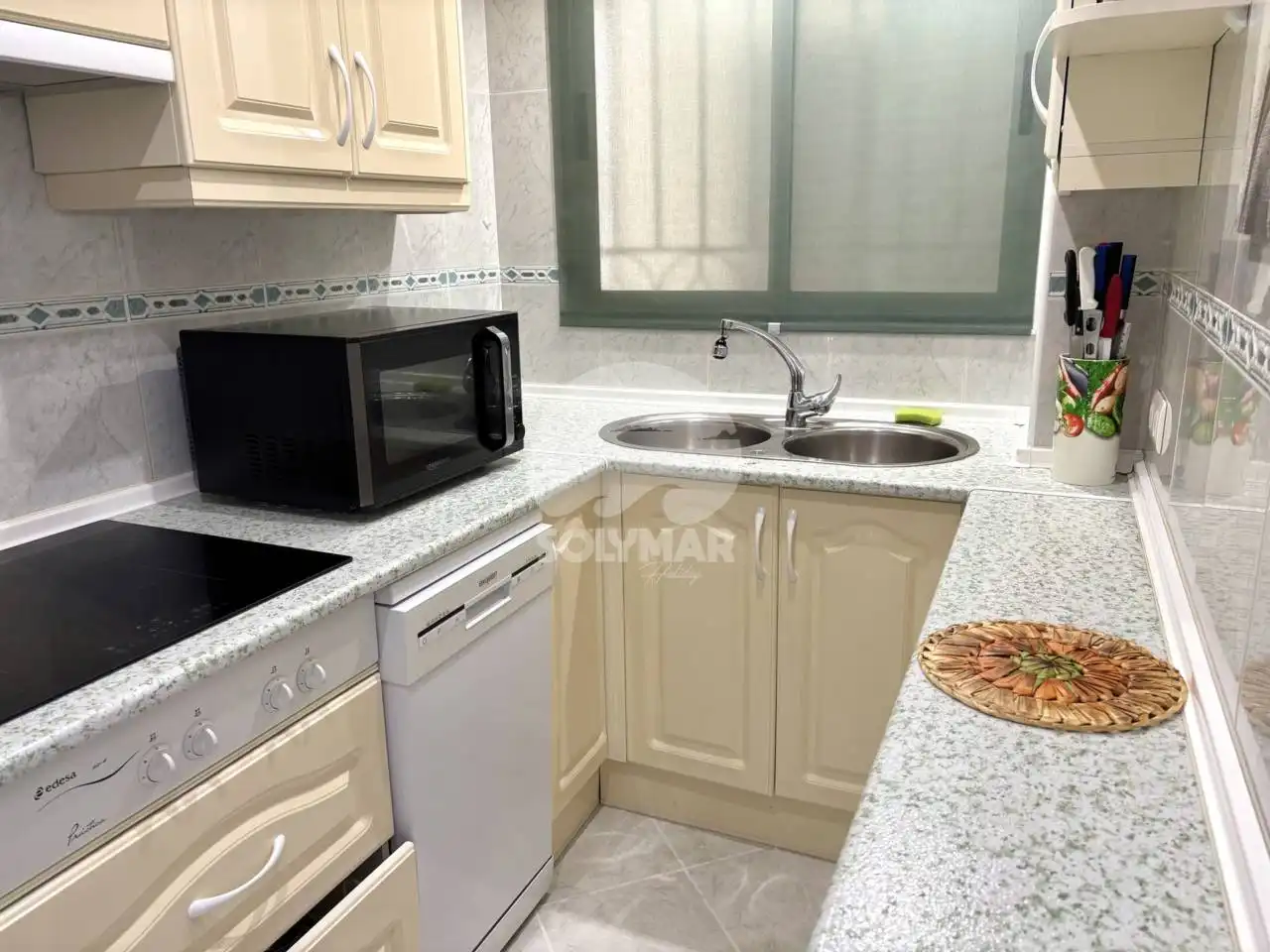Cocina de Piso de alquiler en Vélez-Málaga con Aire acondicionado, Terraza y Amueblado