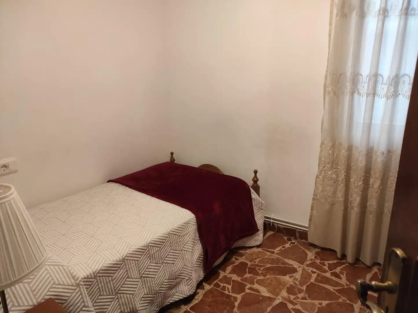 Wohnung zur Miete in Avenida LUGO, Ensanche - Sar