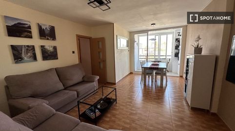 Foto 4 von Zimmer in Na Rovella - Hermanos Maristas, Valencia Capital