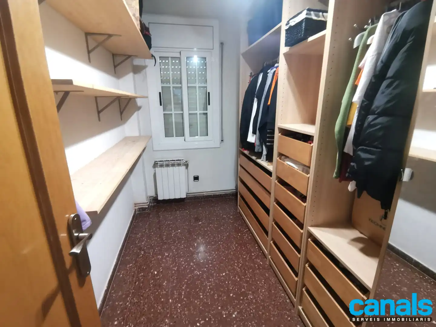 Piso en venta en Cerdanyola del Vallès con Calefacción, Horno y Balcón