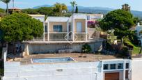 Vista exterior de Casa o xalet en venda en Arenys de Mar amb Terrassa, Piscina i Balcó