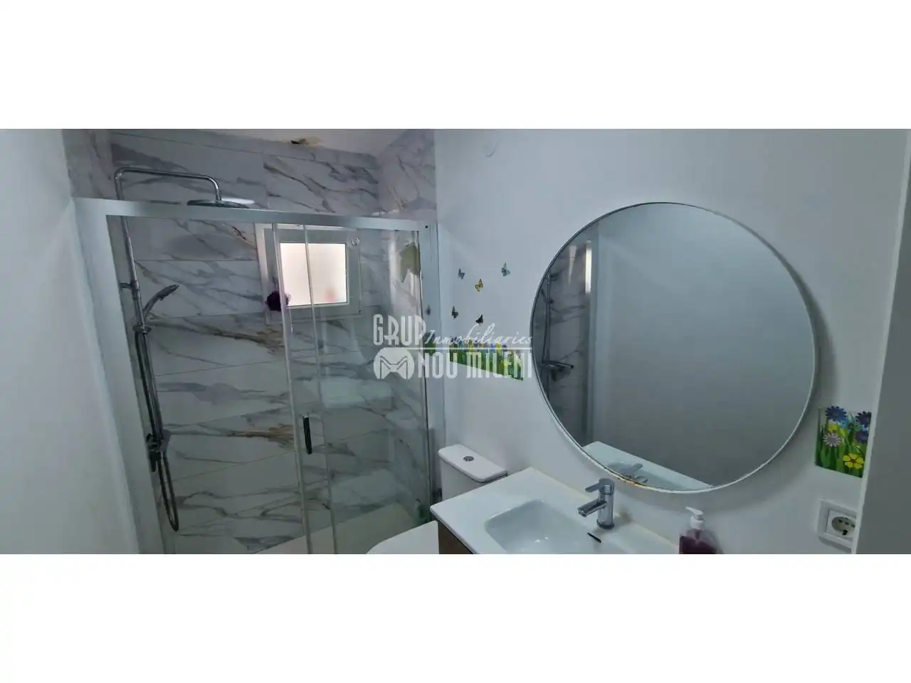 Baño de Piso en venta en Alfafar con Terraza y Amueblado